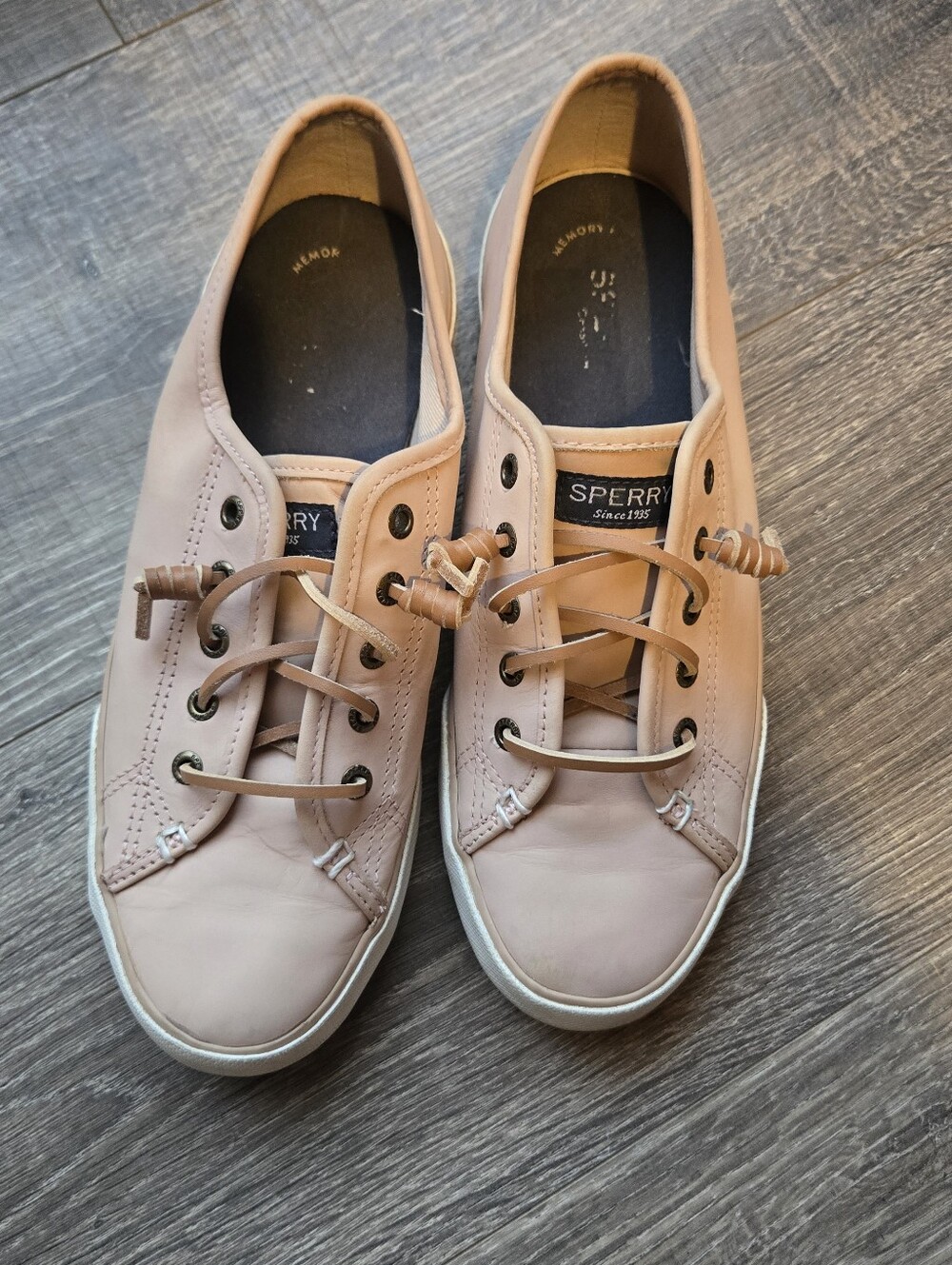 8.5 Light Rose Sperry Leather Sneakers